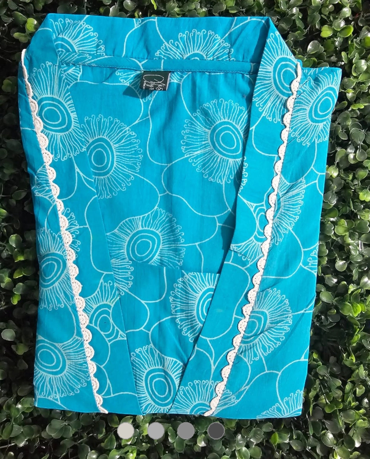 Miss Myrtle Fleeted V Collar Lace Neck Outdoor Casual Kurthi