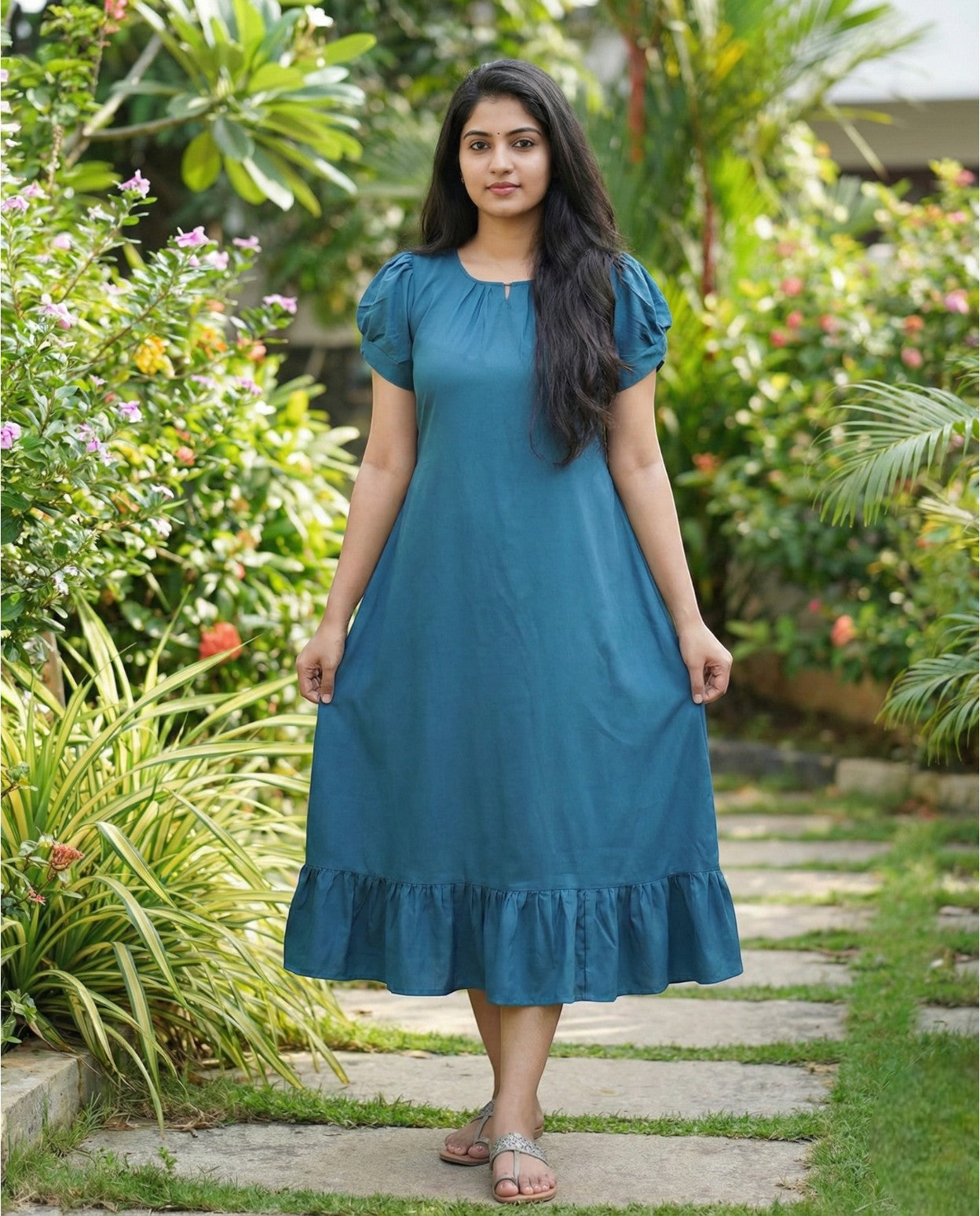 Puff sleeved frock with special neckline and tie back