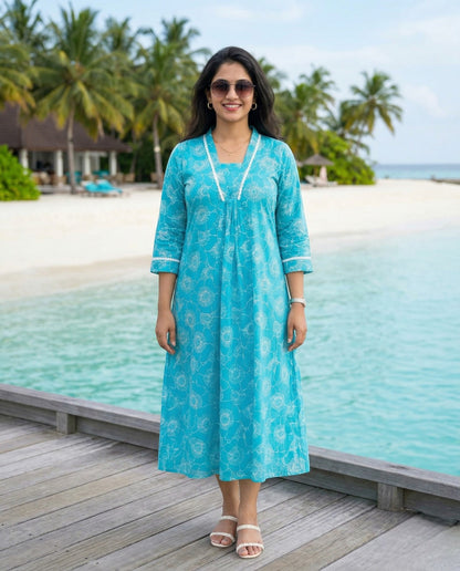 Miss Myrtle Pleated V Collar Lace Neck Outdoor Casual Kurthi