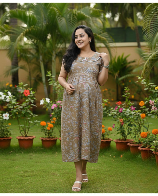 Stylish Peterpan Frocks with Tulip Sleeves and Lace Detailing-Maternity cum Feeding